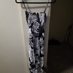 Elegant Black and White Leaf Print Jumpsuit